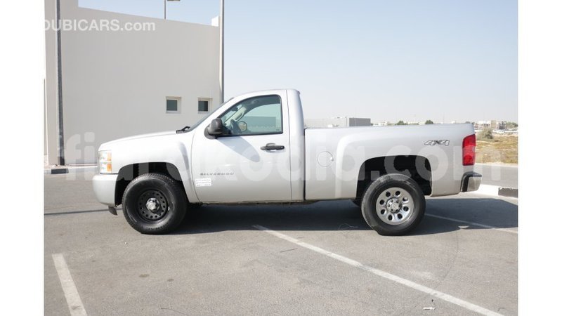 Big with watermark chevrolet silverado diana import dubai 4275