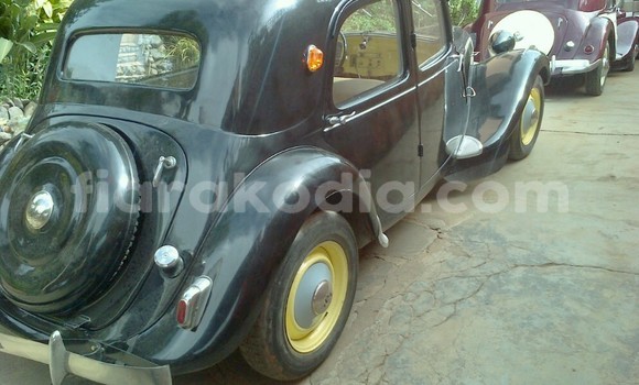 Acheter Occasion Voiture Citroen Visa Noir à Antananarivo, Analamanga Acheter Occasion Voiture Citroen Visa Noir à Antananarivo, Analamanga