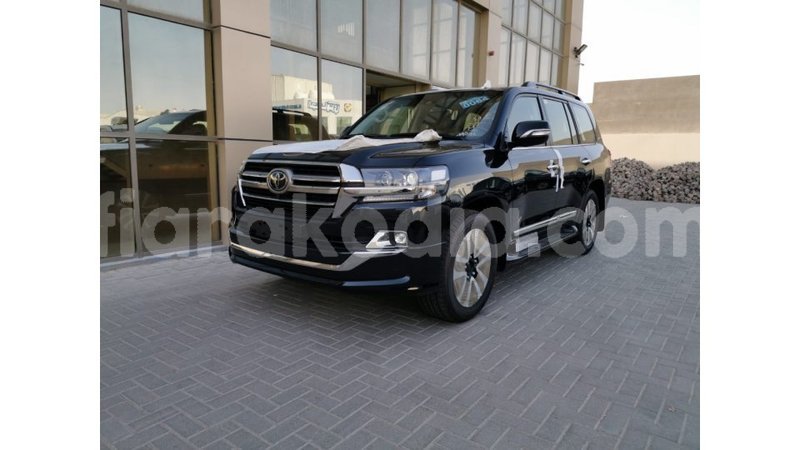 Big with watermark toyota land cruiser diana import dubai 4287