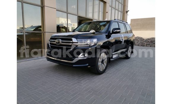 Acheter Import Voiture Toyota Land Cruiser Noir à Import - Dubai, Diana Acheter Import Voiture Toyota Land Cruiser Noir à Import - Dubai, Diana