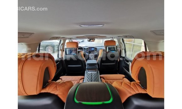 Acheter Import Voiture Toyota Land Cruiser Noir à Import - Dubai, Diana Acheter Import Voiture Toyota Land Cruiser Noir à Import - Dubai, Diana