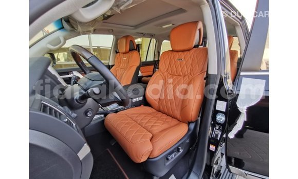 Acheter Import Voiture Toyota Land Cruiser Noir à Import - Dubai, Diana Acheter Import Voiture Toyota Land Cruiser Noir à Import - Dubai, Diana