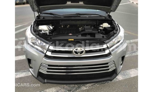 Hividy Toyota Highlander Hafa Car in Import - Dubai in Diana Hividy Toyota Highlander Hafa Car in Import - Dubai in Diana