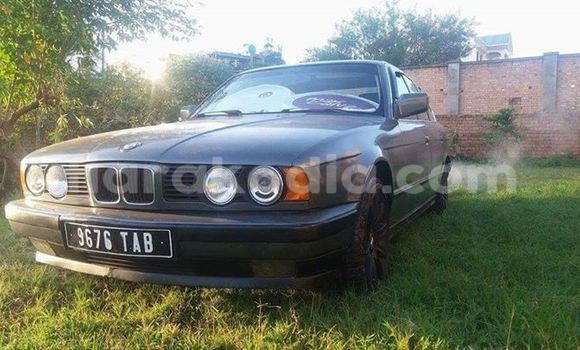 Acheter Occasion Voiture BMW 5-Series Autre à Antananarivo au Analamanga Acheter Occasion Voiture BMW 5-Series Autre à Antananarivo au Analamanga