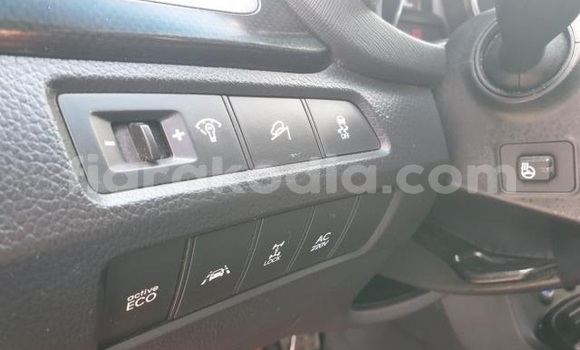 Buy Used Hyundai Santa Fe White Car in Ambanja in Diana Buy Used Hyundai Santa Fe White Car in Ambanja in Diana