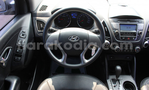 Buy Used Hyundai Tucson Silver Car in Ambanja in Diana Buy Used Hyundai Tucson Silver Car in Ambanja in Diana