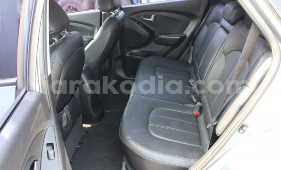 Buy Used Hyundai Tucson Silver Car in Ambanja in Diana Buy Used Hyundai Tucson Silver Car in Ambanja in Diana