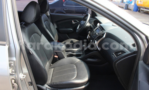 Buy Used Hyundai Tucson Silver Car in Ambanja in Diana Buy Used Hyundai Tucson Silver Car in Ambanja in Diana