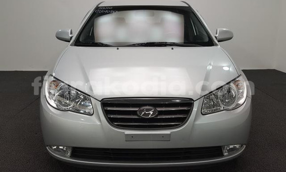 Buy Used Hyundai Avante Silver Car in Ambanja in Diana Buy Used Hyundai Avante Silver Car in Ambanja in Diana