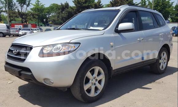 Buy Used Hyundai Santa Fe Silver Car in Ambanja in Diana Buy Used Hyundai Santa Fe Silver Car in Ambanja in Diana
