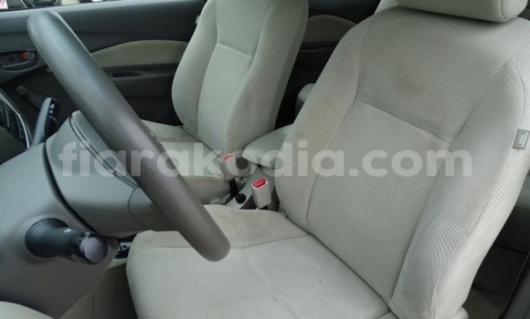 Buy Used Toyota Yaris Black Car in Ambanja in Diana Buy Used Toyota Yaris Black Car in Ambanja in Diana