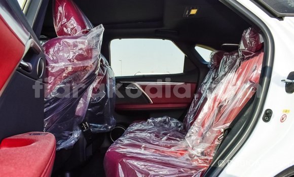 Acheter Import Voiture Lexus RX 300 Blanc à Import - Dubai, Diana Acheter Import Voiture Lexus RX 300 Blanc à Import - Dubai, Diana