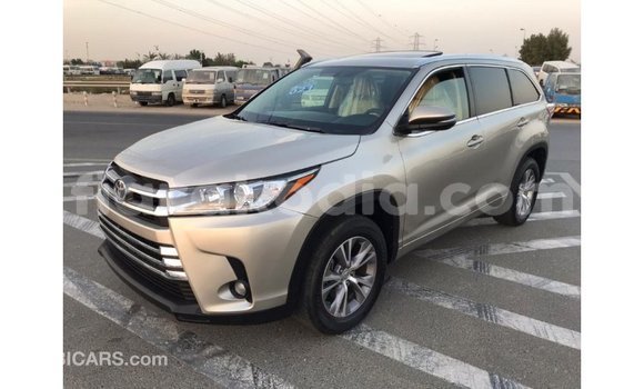 Hividy Toyota Highlander Hafa Car in Import - Dubai in Diana Hividy Toyota Highlander Hafa Car in Import - Dubai in Diana