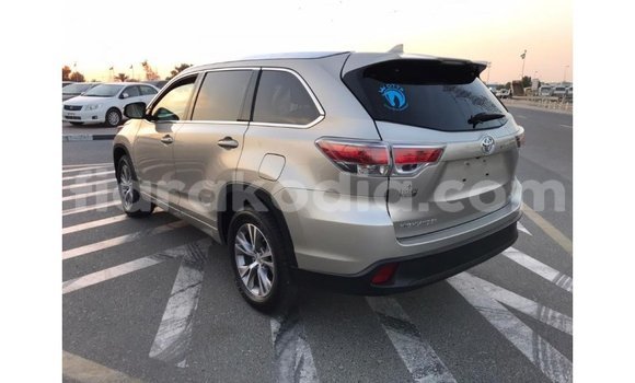 Hividy Toyota Highlander Hafa Car in Import - Dubai in Diana Hividy Toyota Highlander Hafa Car in Import - Dubai in Diana