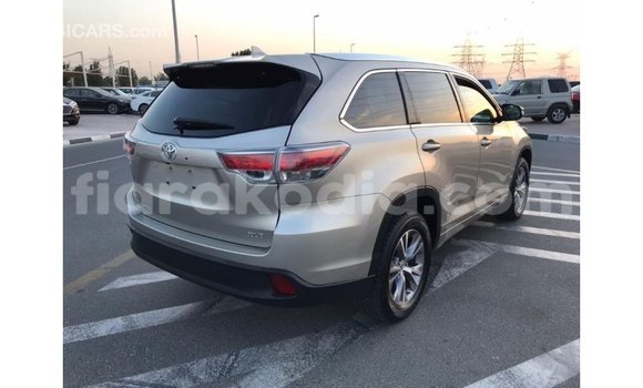 Hividy Toyota Highlander Hafa Car in Import - Dubai in Diana Hividy Toyota Highlander Hafa Car in Import - Dubai in Diana
