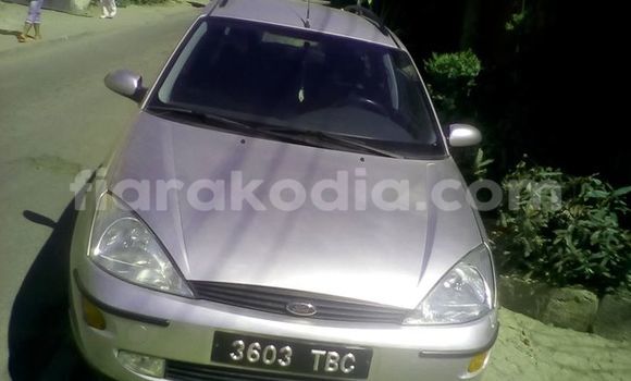 Acheter Occasion Voiture Ford Focus Gris à Antananarivo au Analamanga Acheter Occasion Voiture Ford Focus Gris à Antananarivo au Analamanga