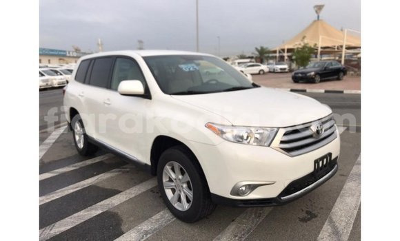 Hividy Toyota Highlander fotsy Car in Import - Dubai in Diana Hividy Toyota Highlander fotsy Car in Import - Dubai in Diana