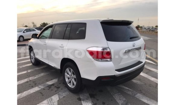 Hividy Toyota Highlander fotsy Car in Import - Dubai in Diana Hividy Toyota Highlander fotsy Car in Import - Dubai in Diana