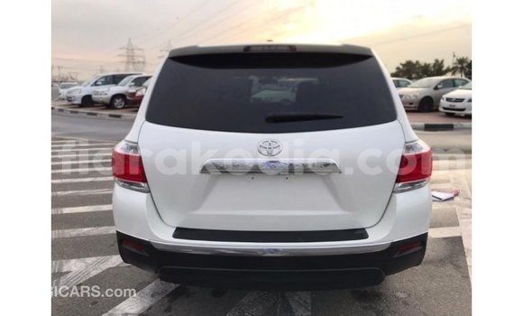 Hividy Toyota Highlander fotsy Car in Import - Dubai in Diana Hividy Toyota Highlander fotsy Car in Import - Dubai in Diana
