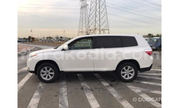 Hividy Toyota Highlander fotsy Car in Import - Dubai in Diana Hividy Toyota Highlander fotsy Car in Import - Dubai in Diana