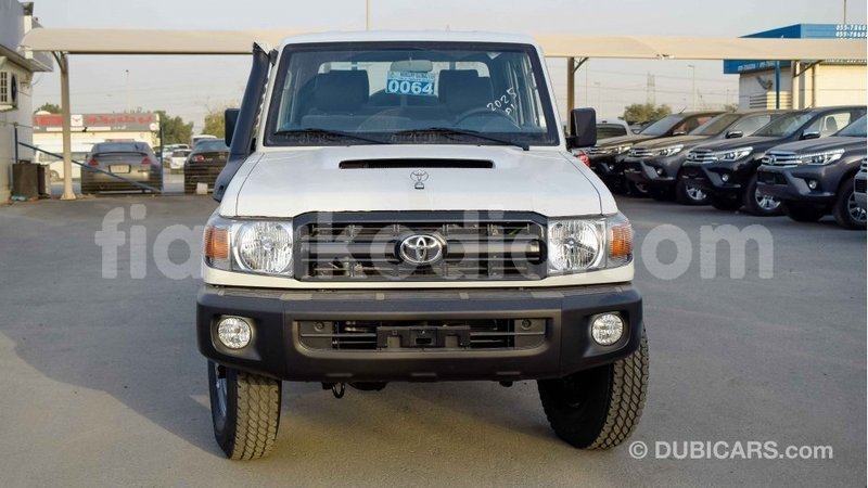 Big with watermark toyota land cruiser diana import dubai 4317