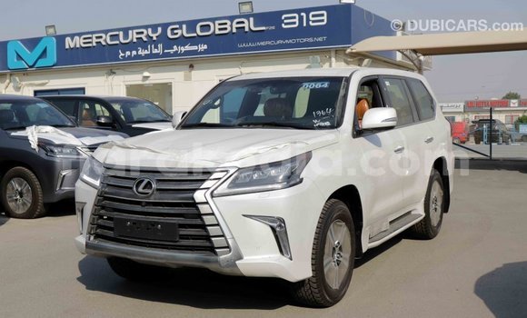 Acheter Import Voiture Lexus LX Blanc à Import - Dubai, Diana Acheter Import Voiture Lexus LX Blanc à Import - Dubai, Diana