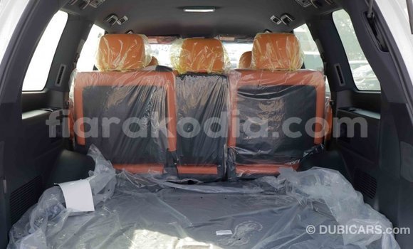 Acheter Import Voiture Lexus LX Blanc à Import - Dubai, Diana Acheter Import Voiture Lexus LX Blanc à Import - Dubai, Diana