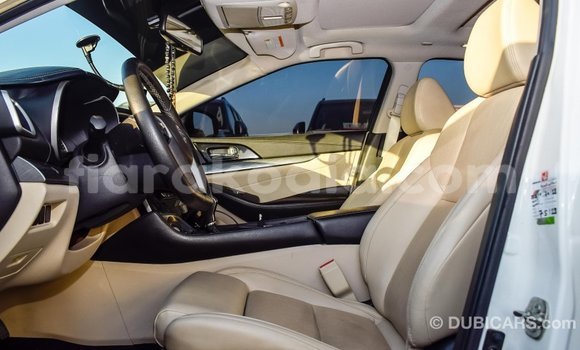 Hividy Nissan Maxima fotsy Car in Import - Dubai in Diana Hividy Nissan Maxima fotsy Car in Import - Dubai in Diana