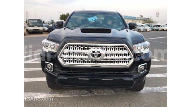 Big with watermark toyota tacoma diana import dubai 4336