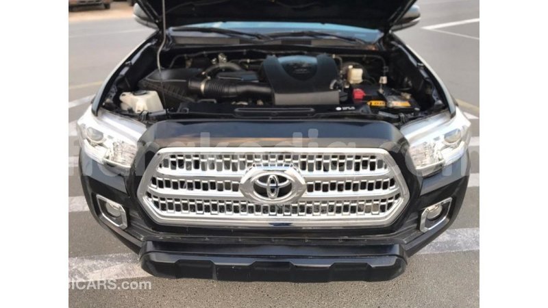 Big with watermark toyota tacoma diana import dubai 4336