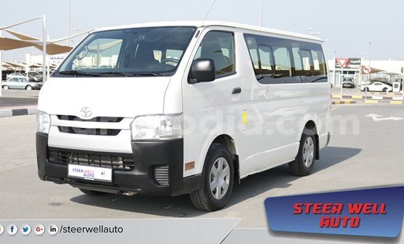 Hividy Toyota Hiace fotsy Car in Import - Dubai in Diana Hividy Toyota Hiace fotsy Car in Import - Dubai in Diana