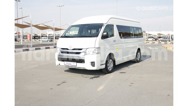 Big with watermark toyota hiace diana import dubai 4343