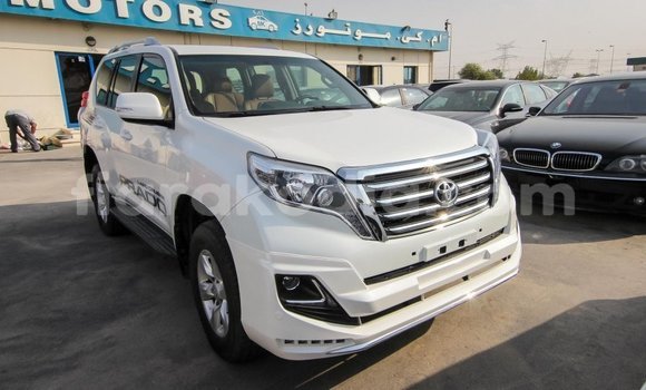 Acheter Import Voiture Toyota Prado Blanc à Import - Dubai, Diana Acheter Import Voiture Toyota Prado Blanc à Import - Dubai, Diana