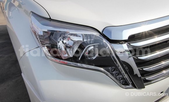 Acheter Import Voiture Toyota Prado Blanc à Import - Dubai, Diana Acheter Import Voiture Toyota Prado Blanc à Import - Dubai, Diana