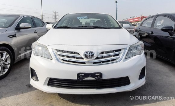 Acheter Import Voiture Toyota Corolla Blanc à Import - Dubai, Diana Acheter Import Voiture Toyota Corolla Blanc à Import - Dubai, Diana