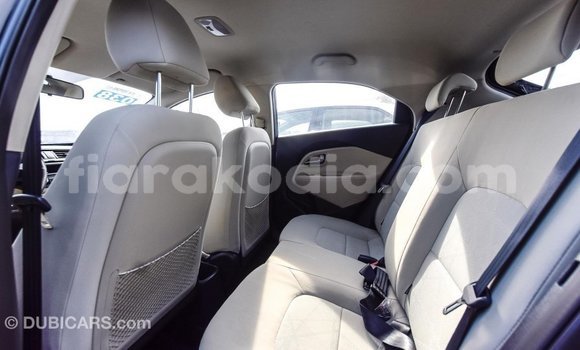 Acheter Import Voiture Kia Rio Noir à Import - Dubai, Diana Acheter Import Voiture Kia Rio Noir à Import - Dubai, Diana