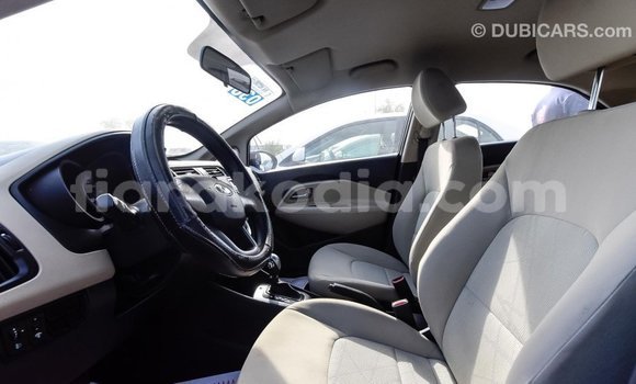 Acheter Import Voiture Kia Rio Noir à Import - Dubai, Diana Acheter Import Voiture Kia Rio Noir à Import - Dubai, Diana