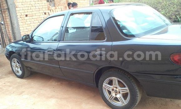 Acheter Occasion Voiture Kia Sephia Noir à Antananarivo au Analamanga Acheter Occasion Voiture Kia Sephia Noir à Antananarivo au Analamanga