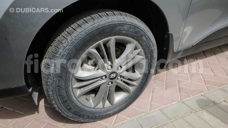 Big with watermark hyundai tucson diana import dubai 4355