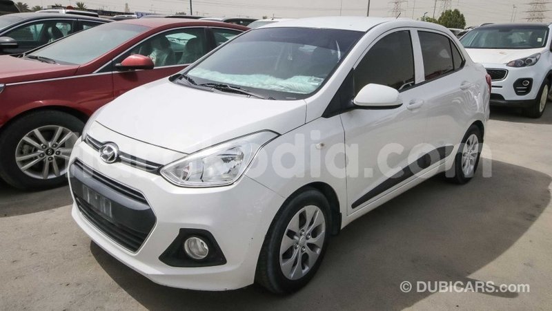 Big with watermark hyundai i10 diana import dubai 4358