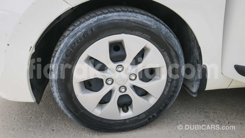 Big with watermark hyundai i10 diana import dubai 4358