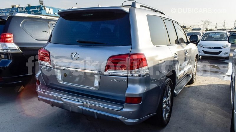 Big with watermark lexus lx diana import dubai 4361