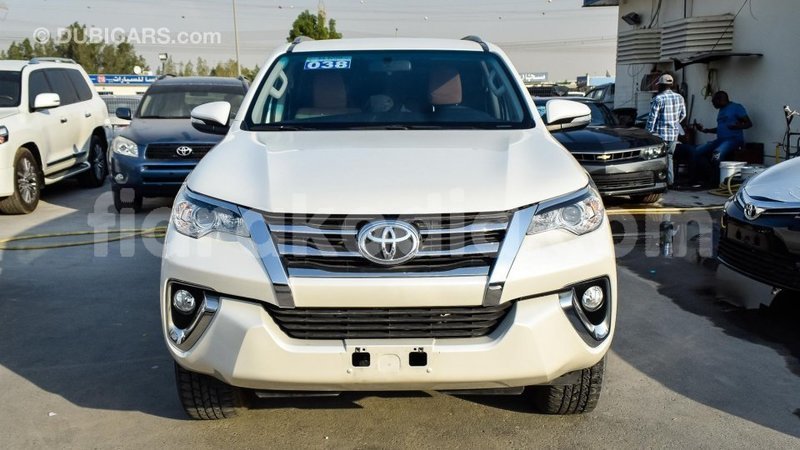 Big with watermark toyota fortuner diana import dubai 4369