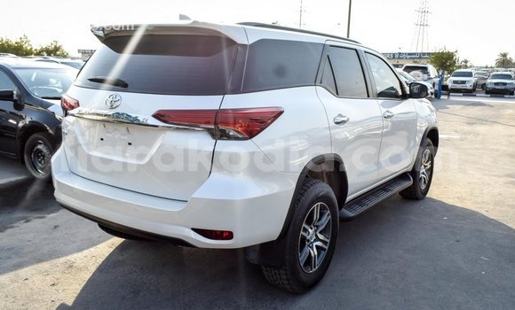 Hividy Toyota Fortuner fotsy Car in Import - Dubai in Diana Hividy Toyota Fortuner fotsy Car in Import - Dubai in Diana