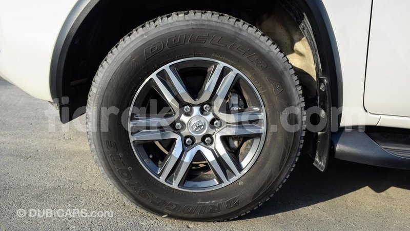 Big with watermark toyota fortuner diana import dubai 4369