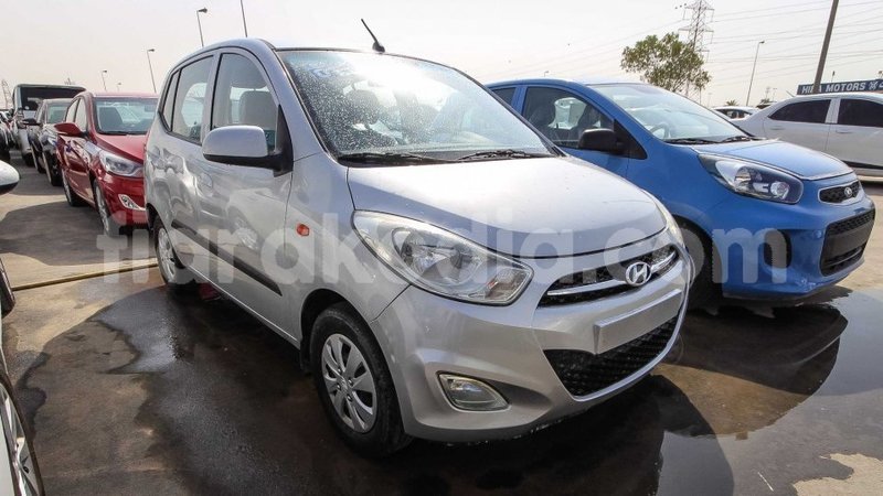 Big with watermark hyundai i10 diana import dubai 4371