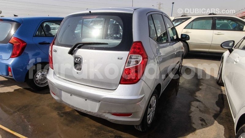 Big with watermark hyundai i10 diana import dubai 4371