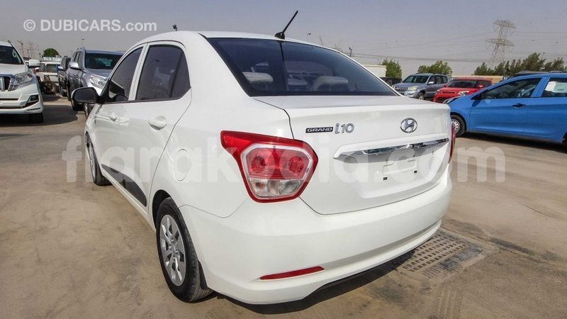 Big with watermark hyundai i10 diana import dubai 4373