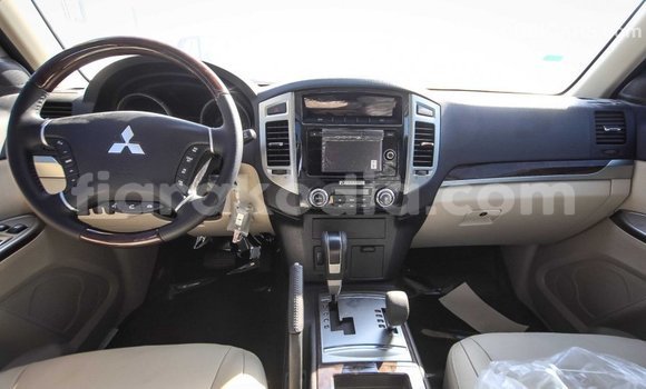 Hividy Mitsubishi Pajero fotsy Car in Import - Dubai in Diana Hividy Mitsubishi Pajero fotsy Car in Import - Dubai in Diana