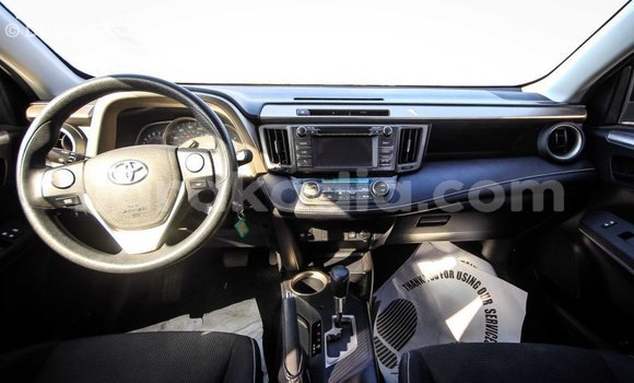 Acheter Import Utilitaire Toyota HiAce Noir à Import - Dubai, Diana Acheter Import Utilitaire Toyota HiAce Noir à Import - Dubai, Diana